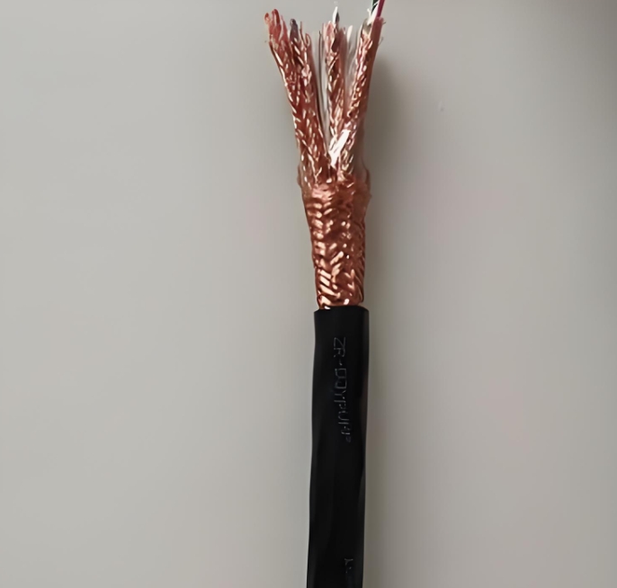 電纜作為電力傳輸的血脈，其性能直接影響到整個系統的可靠性.jpg